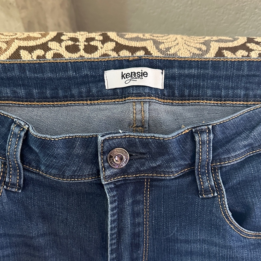 Kensie Women's Denim Skinny Jeans stretchy size 10 gently worn